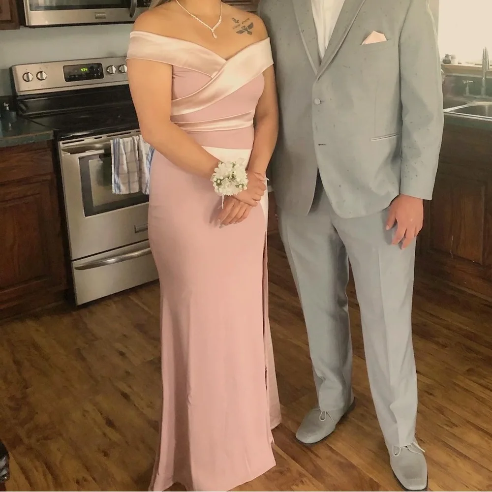 Lulus Prom dress- size M - Picture 2 of 2